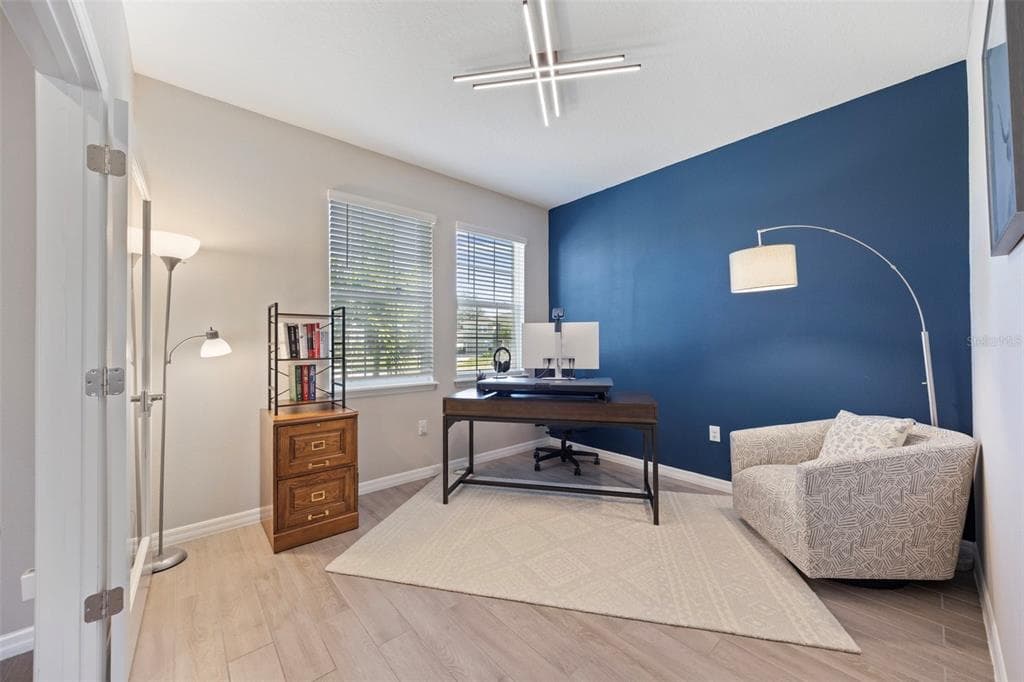 10906 KIDRON VALLEY LANE - Interior/Exterior Photo 5 - TAMPA, FL