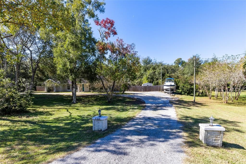 130 LAURIANNE ROAD - Interior/Exterior Photo 5 - DEBARY, FL