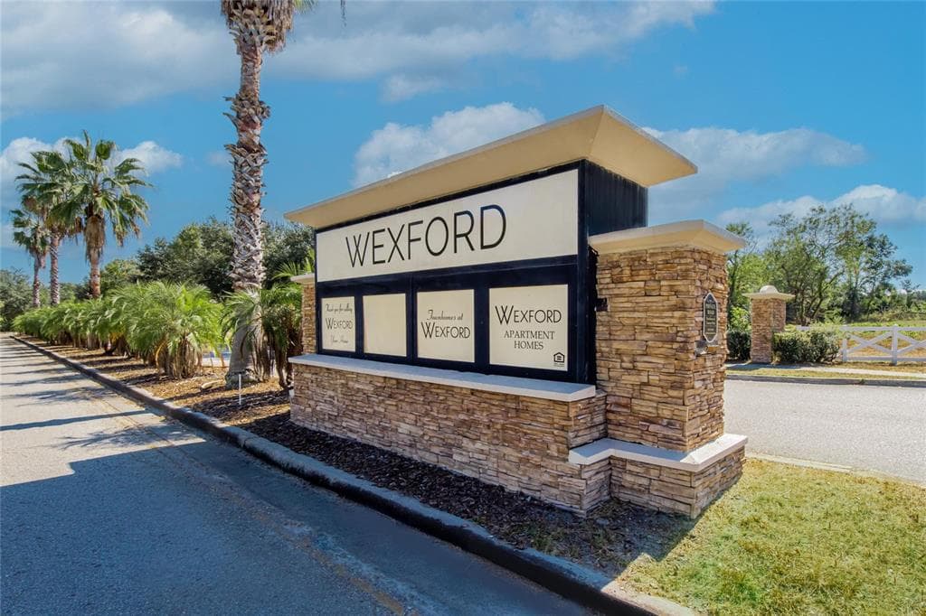 8001 BALLY MONEY ROAD - Interior/Exterior Photo 4 - TAMPA, FL