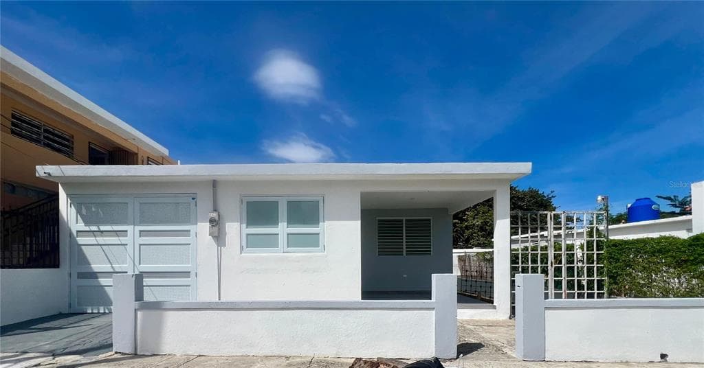 1167 CAMPINA - 4bd/2ba - $210,000 - SAN JUAN, PR