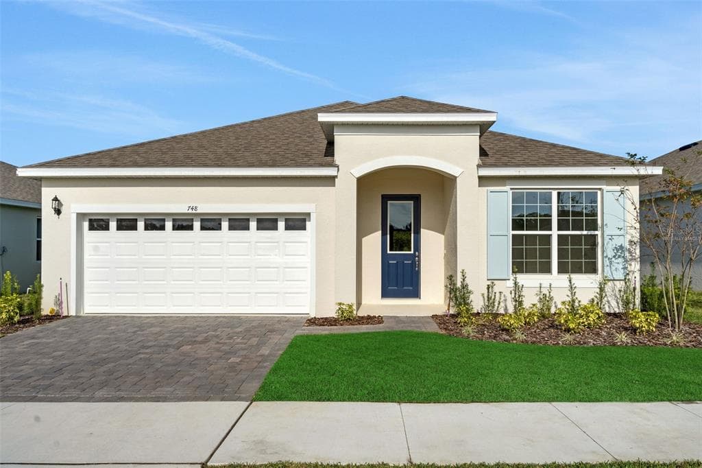 748 SUNSHOWER DRIVE - LADY LAKE, FL - 4bd/2ba - $367,478