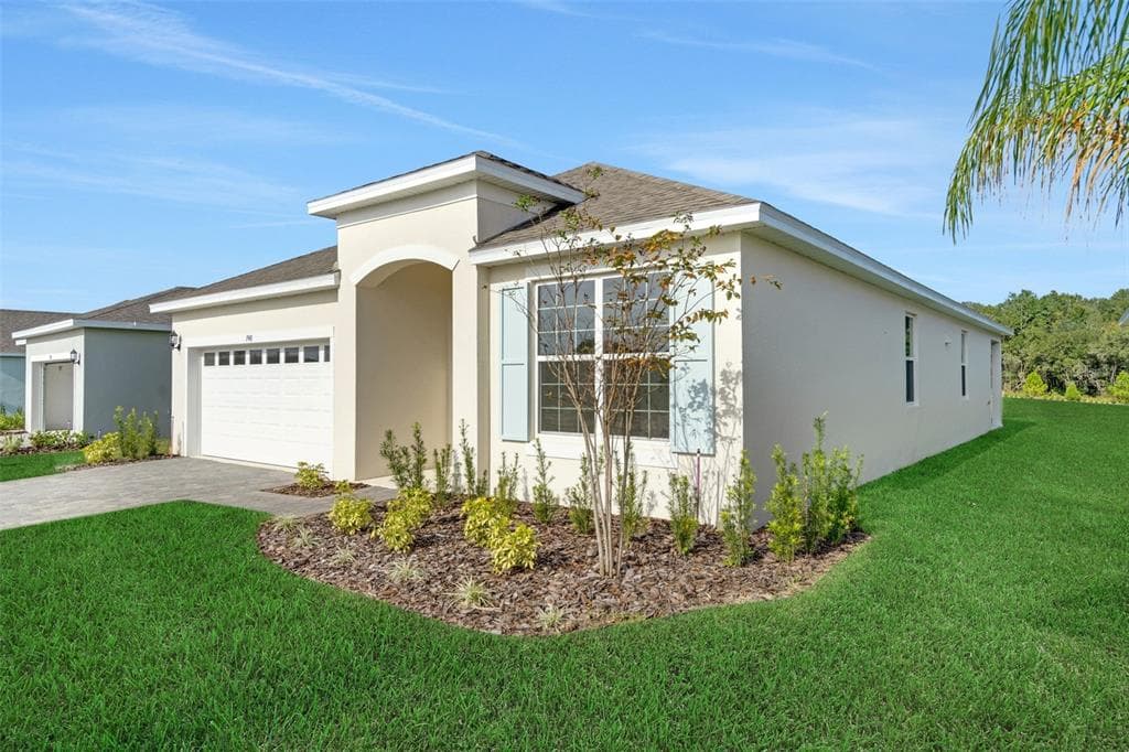 748 SUNSHOWER DRIVE - Interior/Exterior Photo 4 - LADY LAKE, FL