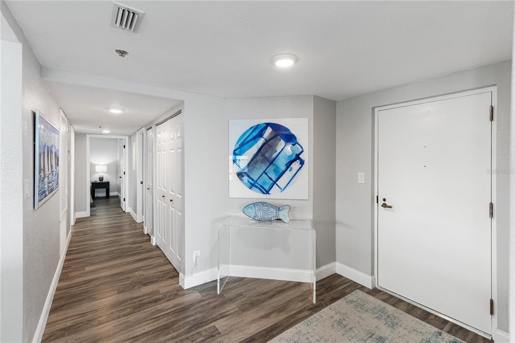 97 SUNSET DRIVE UNIT 201 - Interior/Exterior Photo 3 - SARASOTA, FL