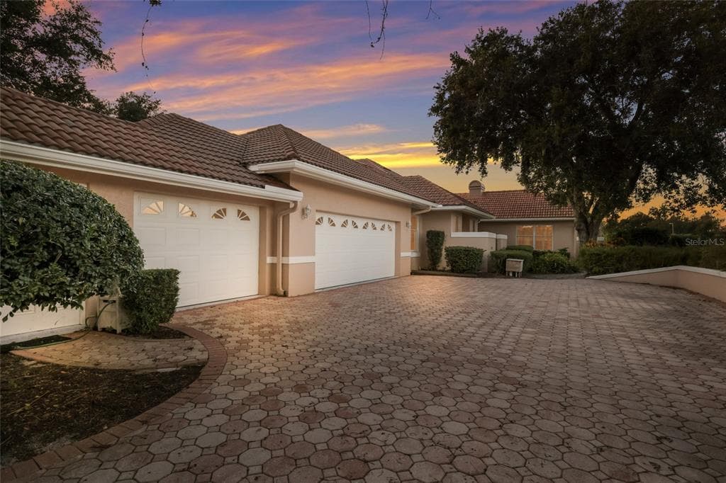 2900 JEFF MYERS CIRCLE - Interior/Exterior Photo 5 - SARASOTA, FL