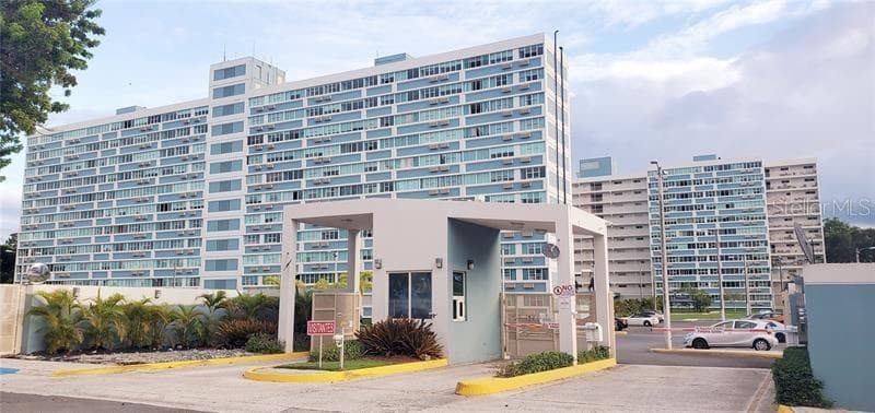 850 ELDER ST. UNIT 606B - 3bd/1ba - $165,000 - SAN JUAN, PR