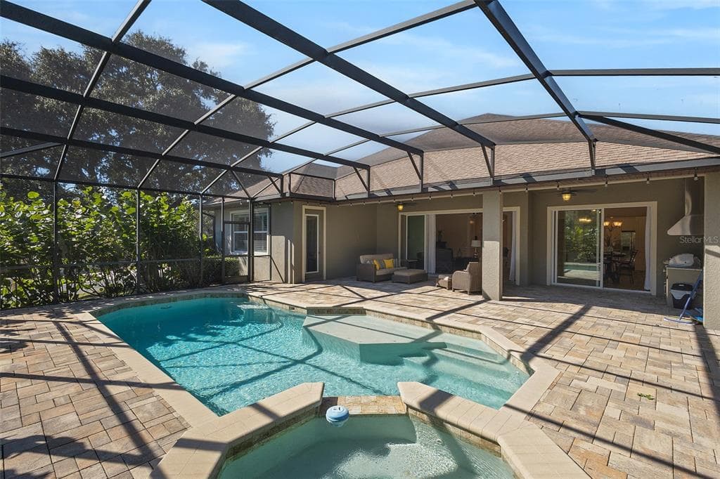 39500 HILLRISE LANE - Interior/Exterior Photo 3 - LADY LAKE, FL