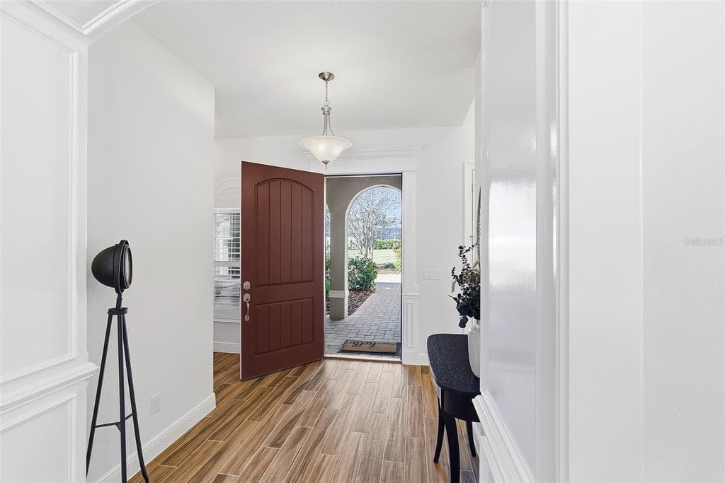 39500 HILLRISE LANE - Interior/Exterior Photo 5 - LADY LAKE, FL