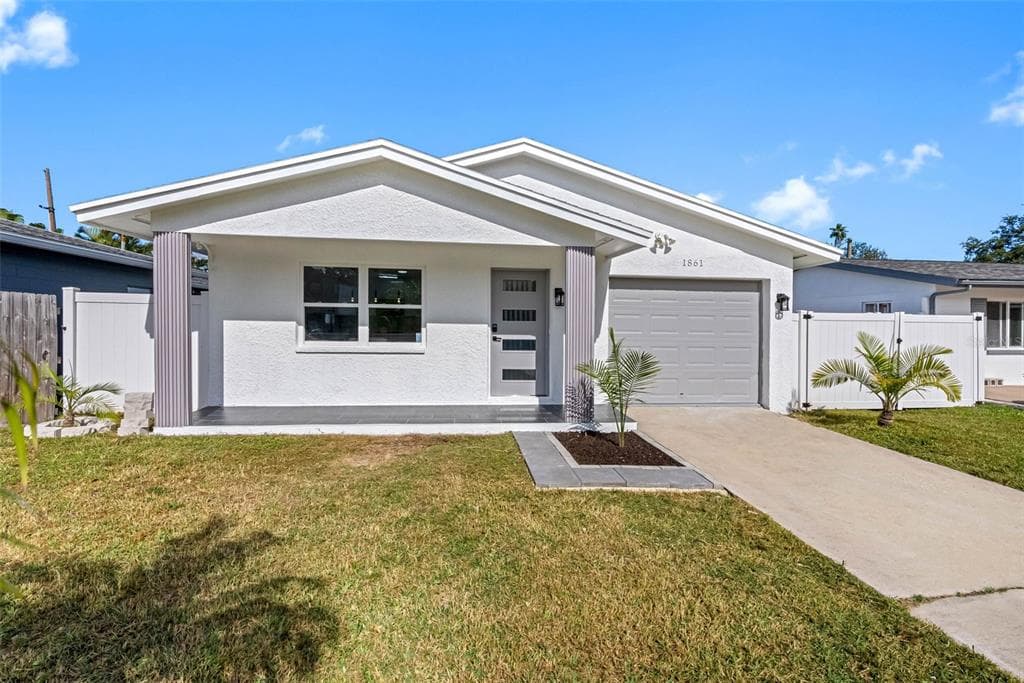 1861 SHORE ACRES BOULEVARD NE - 3bd/2ba - $495,000 - ST PETERSBURG, FL