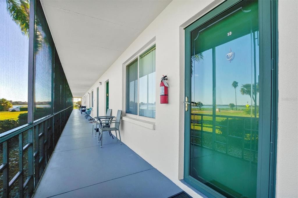 1600 W LAKE PARKER DRIVE UNIT D5 - Interior/Exterior Photo 4 - LAKELAND, FL