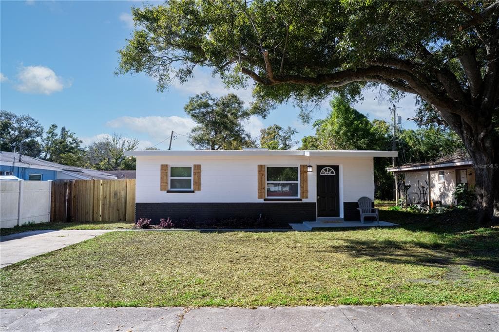 4818 68TH STREET N - 2bd/1ba - $259,000 - ST PETERSBURG, FL