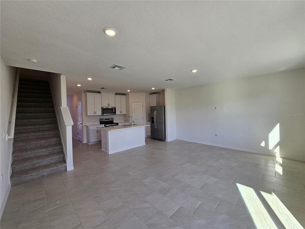 713 SPARTINA WAY - Interior/Exterior Photo 5 - LADY LAKE, FL