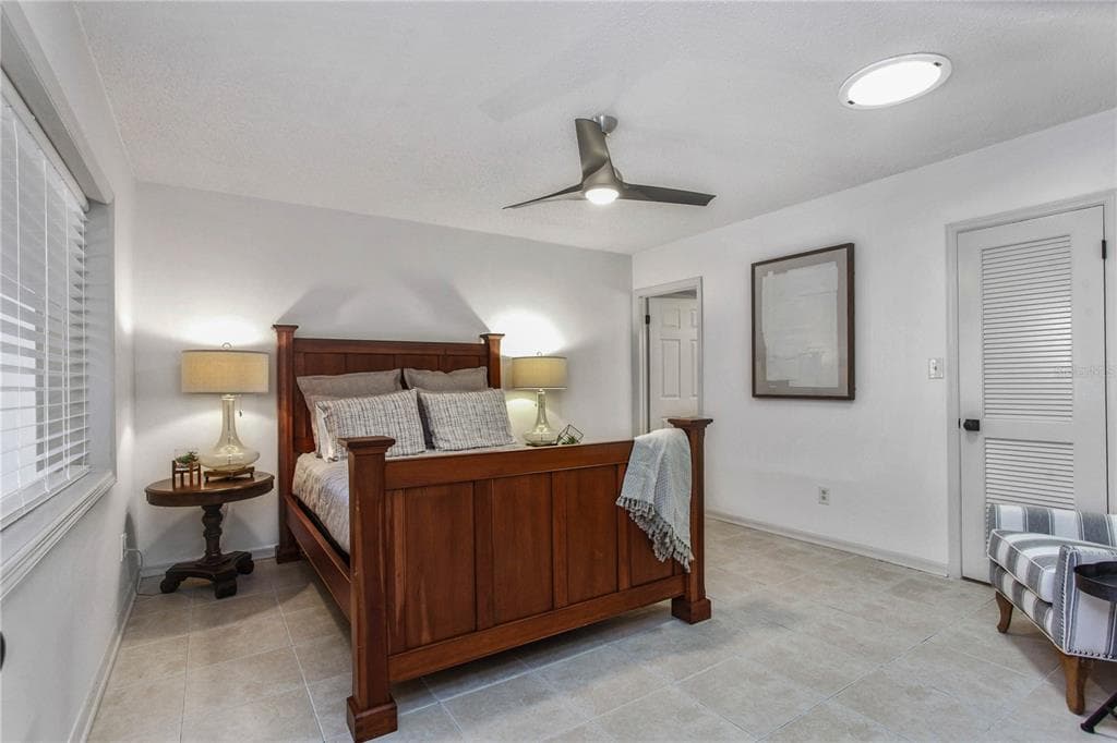 null - Interior/Exterior Photo 5 - ORLANDO, FL