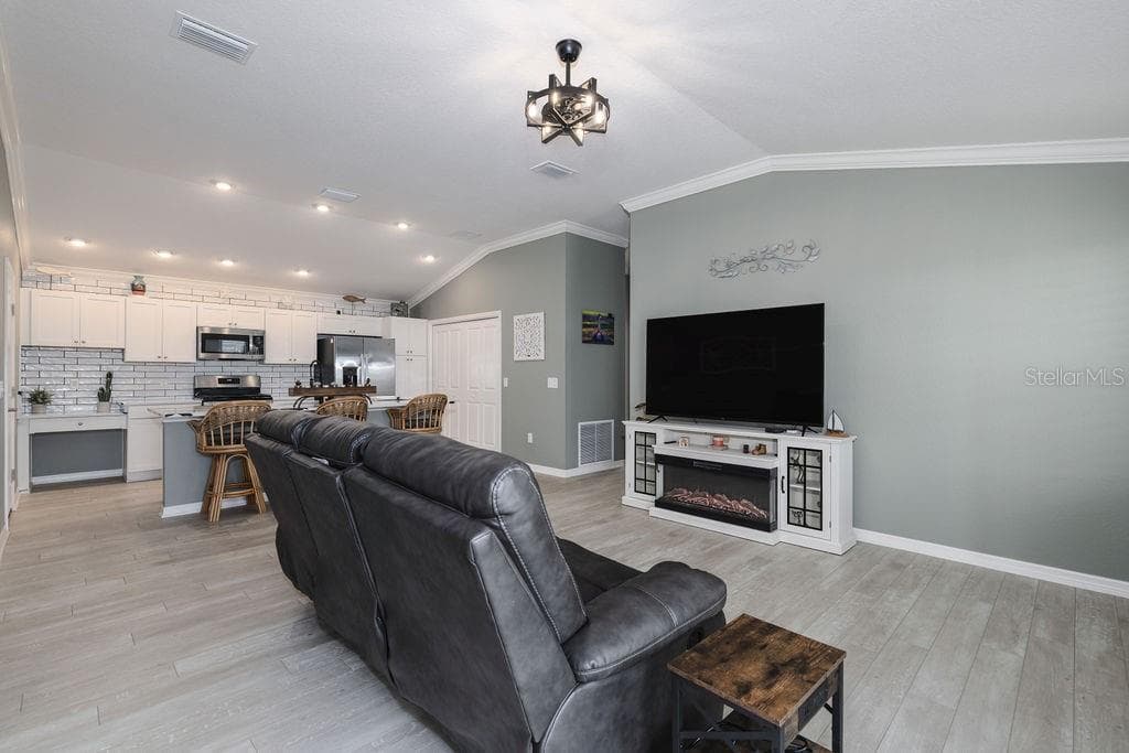 1794 BRODY COURT - Interior/Exterior Photo 4 - THE VILLAGES, FL