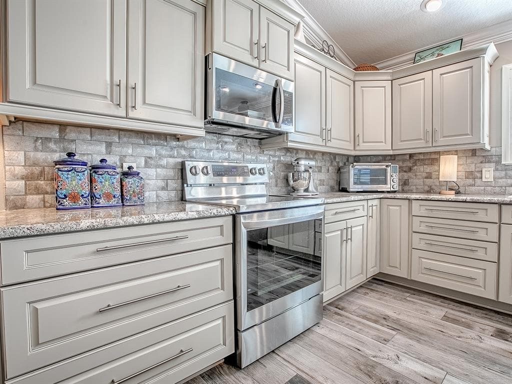 3632 UKULELE STREET - Interior/Exterior Photo 5 - THE VILLAGES, FL