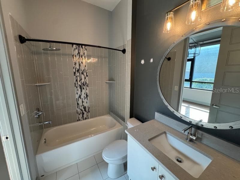 4244 GAUGE LINE LOOP - Interior/Exterior Photo 4 - TAMPA, FL