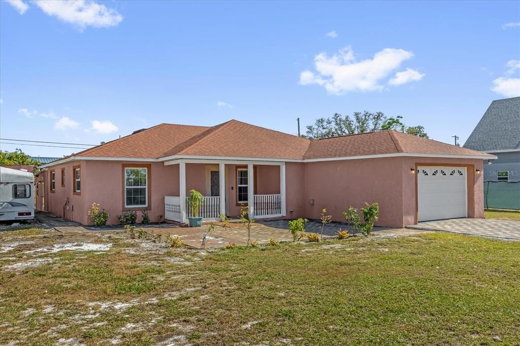 910 RICH DRIVE - Interior/Exterior Photo 3 - MOUNT DORA, FL