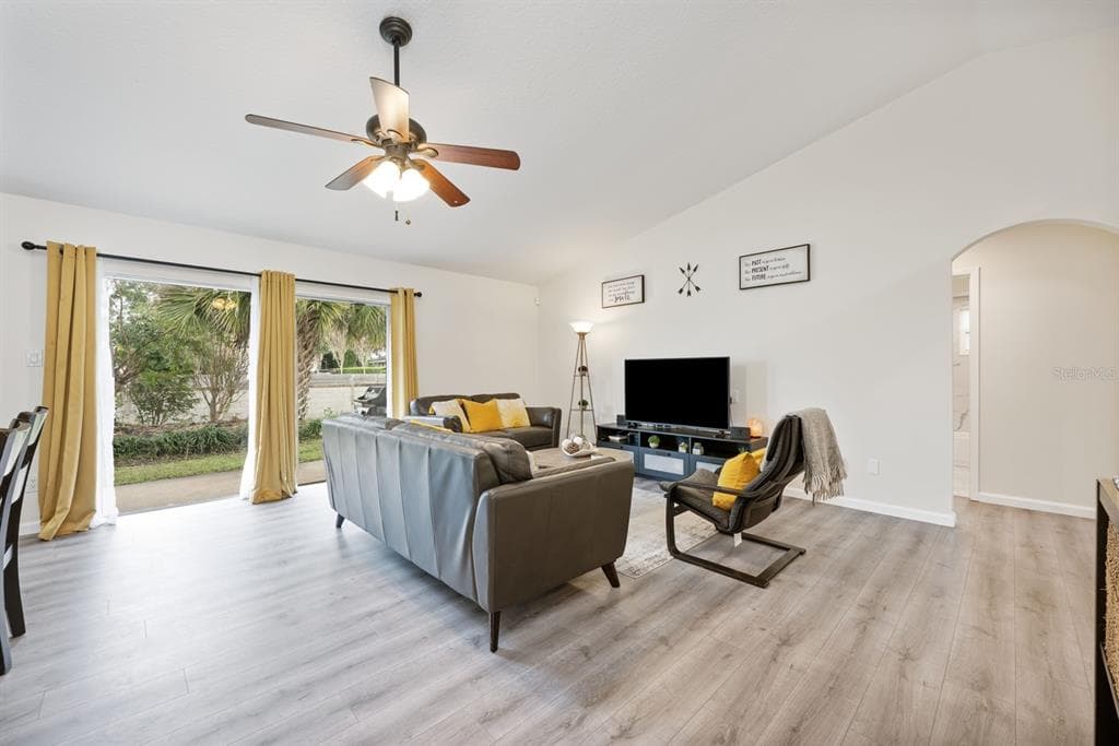 4417 LIPTON COURT - Interior/Exterior Photo 4 - ORLANDO, FL