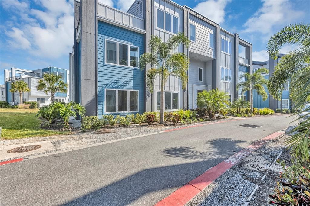 7770 SANDY RIDGE DRIVE UNIT 129 - Interior/Exterior Photo 2 - REUNION, FL