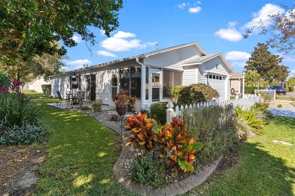 2670 SUFFOLK STREET - Interior/Exterior Photo 3 - THE VILLAGES, FL