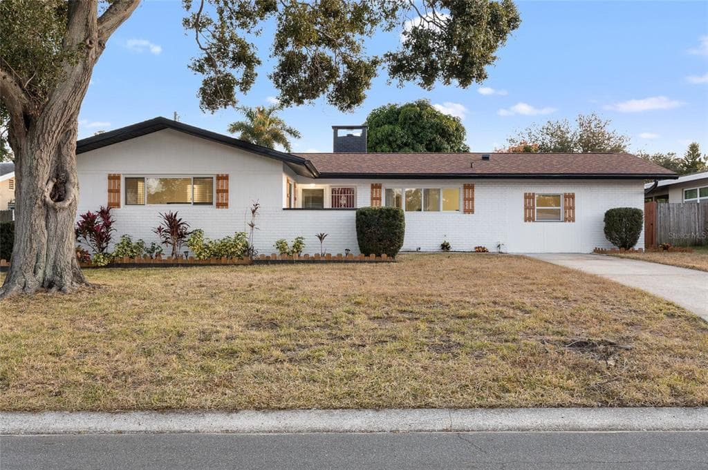 1711 S PATLIN CIRCLE - Interior/Exterior Photo 2 - LARGO, FL