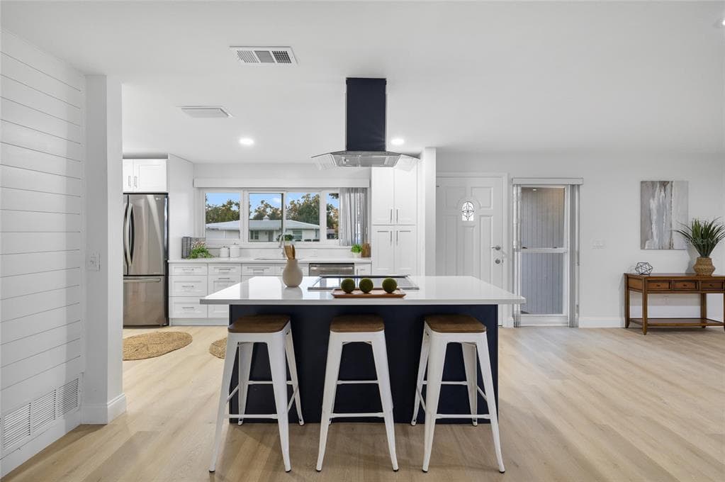 1711 S PATLIN CIRCLE - Interior/Exterior Photo 5 - LARGO, FL