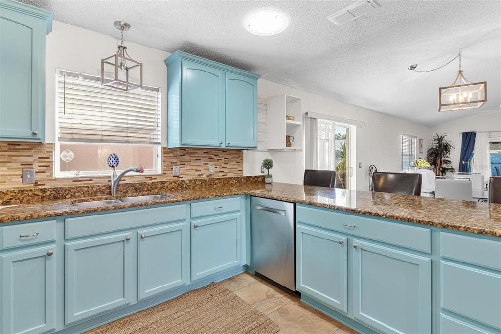 870 TREVINO TERRACE - Interior/Exterior Photo 4 - LADY LAKE, FL