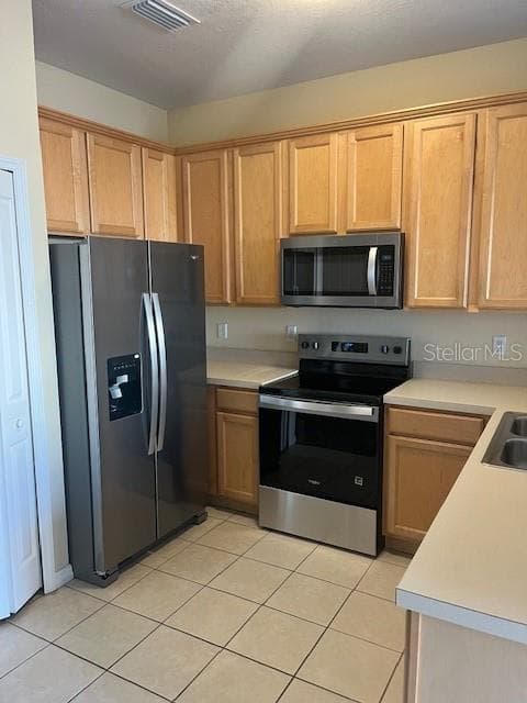 2061 WINTERSET DRIVE - Interior/Exterior Photo 2 - LAKELAND, FL