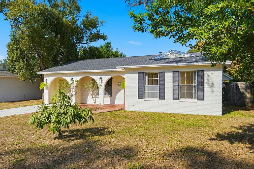 2105 W BARCLAY ROAD - Interior/Exterior Photo 3 - TAMPA, FL