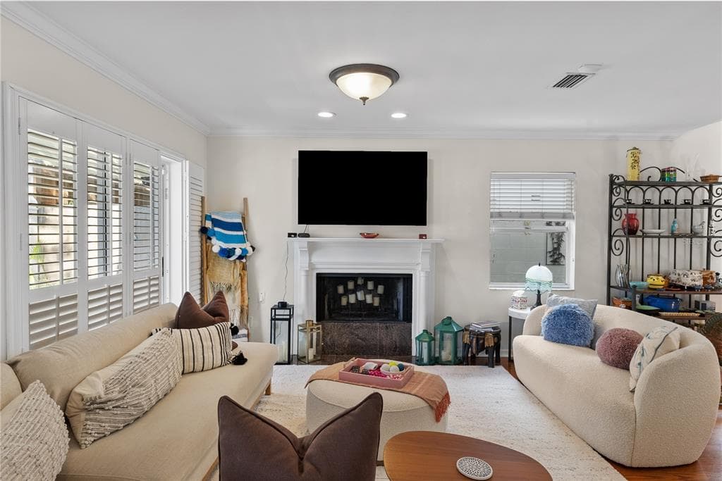 2023 S CAROLINA AVENUE UNIT A - Interior/Exterior Photo 3 - TAMPA, FL