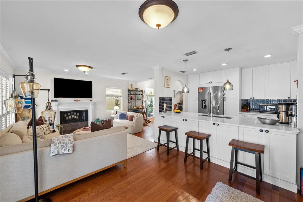 2023 S CAROLINA AVENUE UNIT A - Interior/Exterior Photo 4 - TAMPA, FL