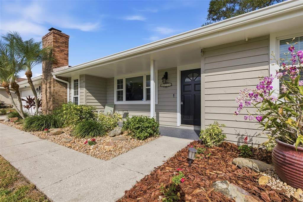 2044 BROKEN ARROW TRAIL N - Interior/Exterior Photo 5 - LAKELAND, FL