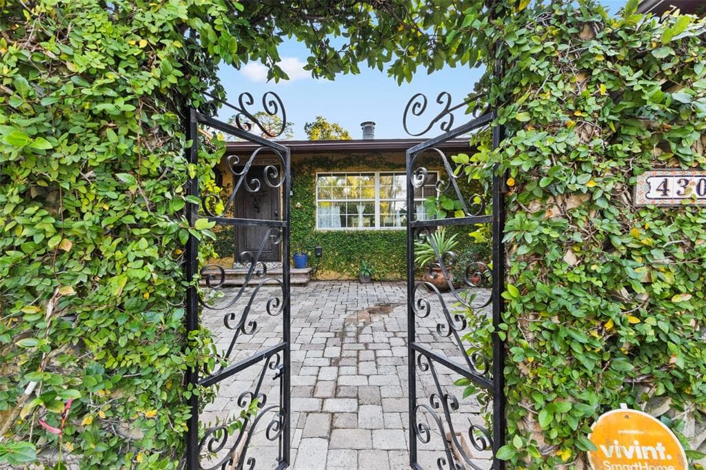 4301 S LOCKWOOD RIDGE ROAD - Interior/Exterior Photo 4 - SARASOTA, FL