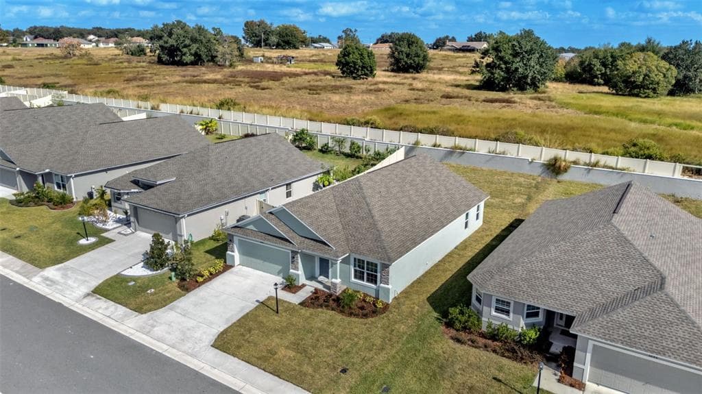 6082 EAGLE POINTE DRIVE - Interior/Exterior Photo 5 - LAKELAND, FL