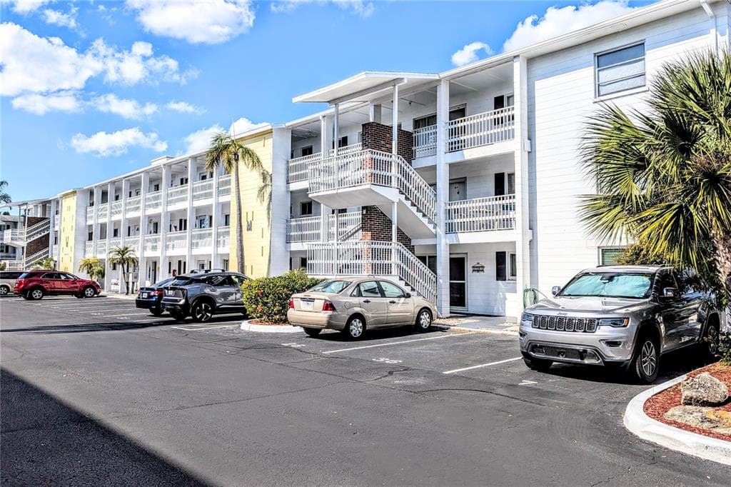 1581 LEISURE DRIVE UNIT M7