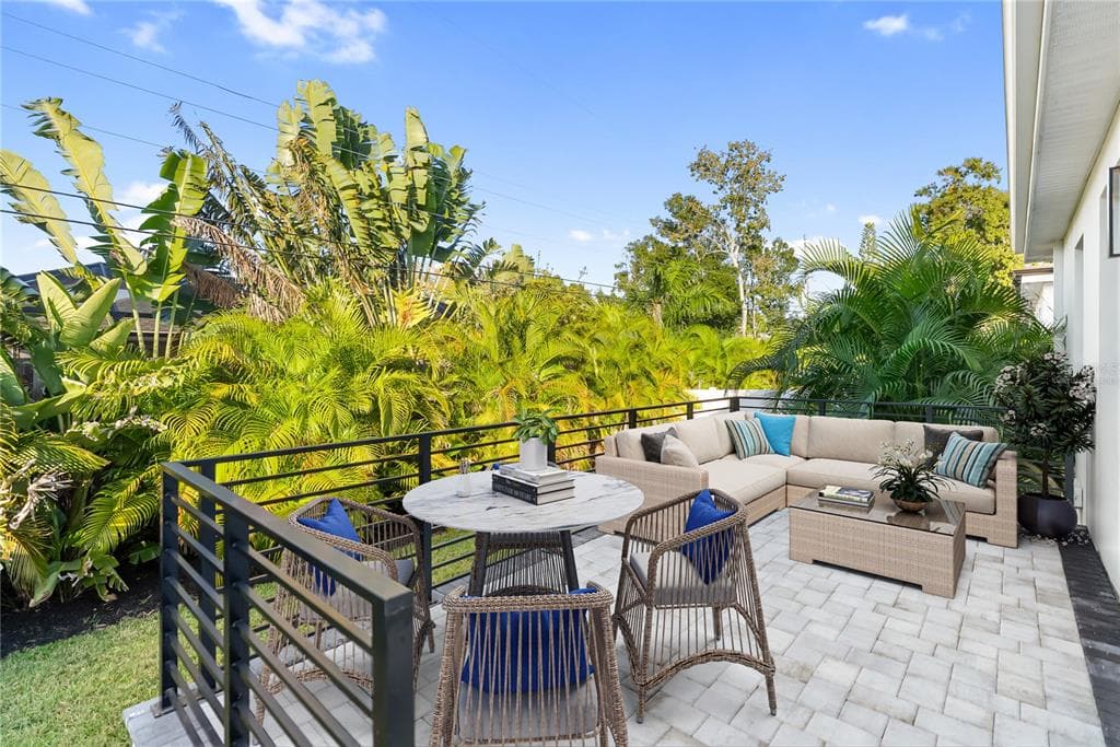 2355 BAHIA VISTA STREET - Interior/Exterior Photo 5 - SARASOTA, FL