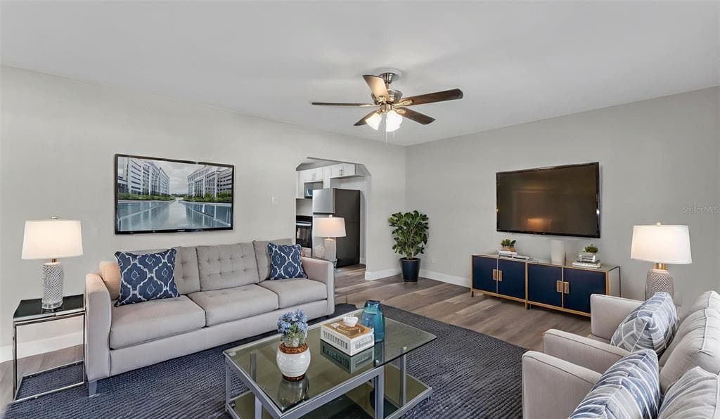 202 PETTEWAY DRIVE - Interior/Exterior Photo 3 - LAKELAND, FL