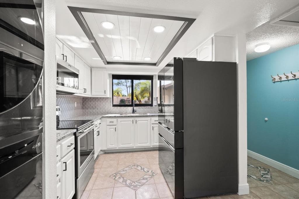 9747 86TH AVENUE - Interior/Exterior Photo 3 - SEMINOLE, FL