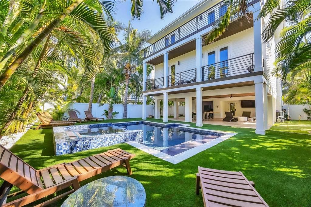 108 11TH STREET S - Interior/Exterior Photo 3 - BRADENTON BEACH, FL