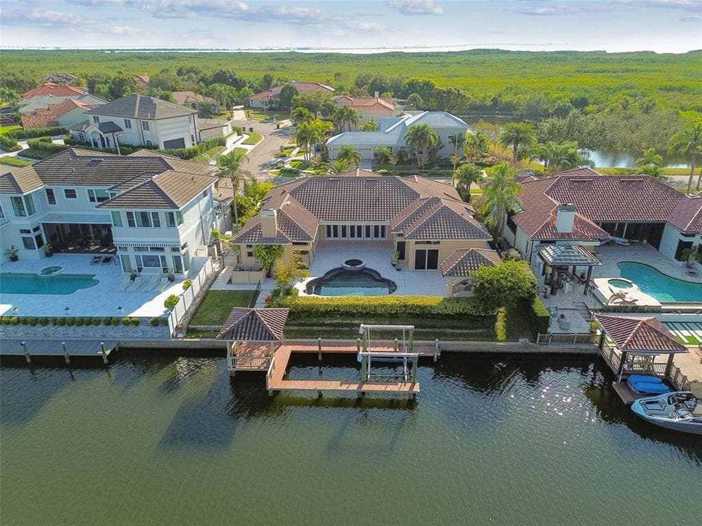 5220 E LONGBOAT BOULEVARD - Interior/Exterior Photo 2 - TAMPA, FL