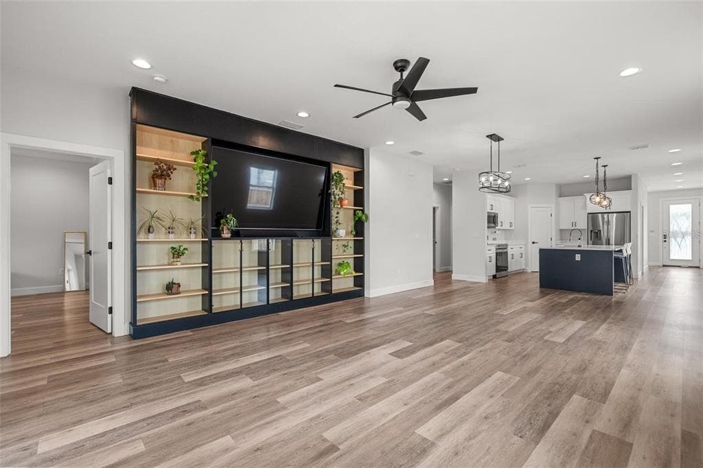 4920 69TH STREET N - Interior/Exterior Photo 5 - ST PETERSBURG, FL