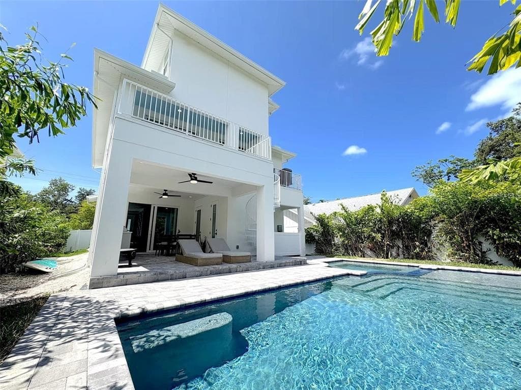 1647 SIESTA DRIVE - Interior/Exterior Photo 2 - SARASOTA, FL