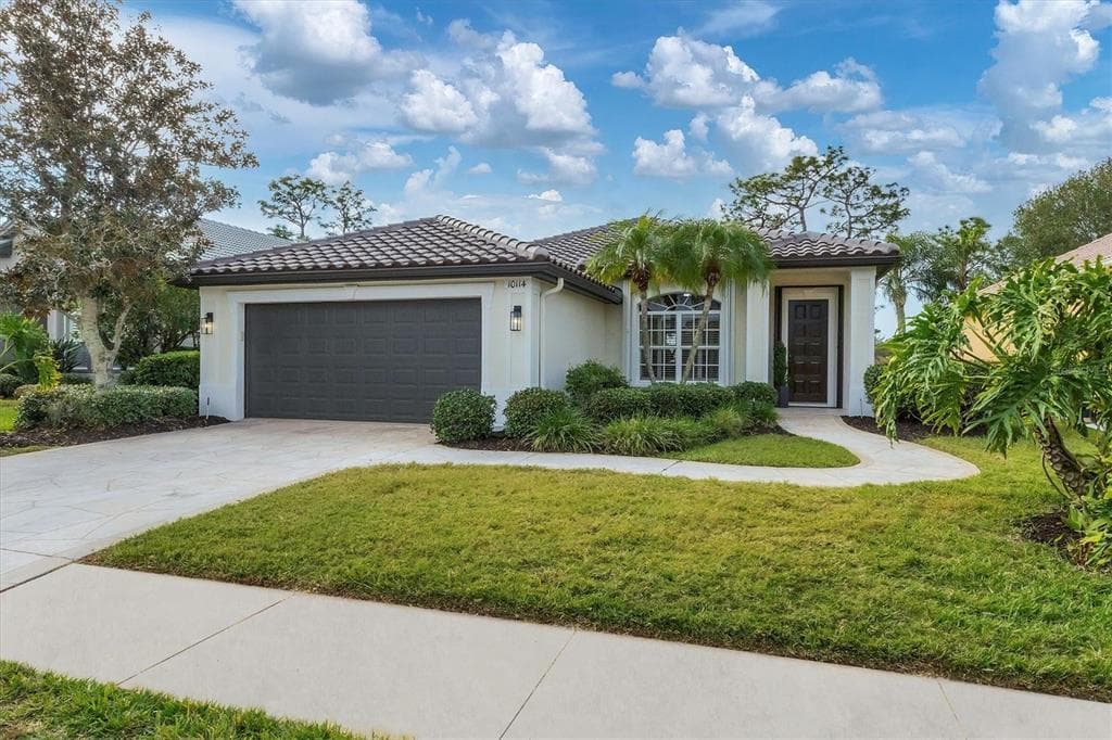 10114 GLENMORE AVENUE - Interior/Exterior Photo 5 - BRADENTON, FL