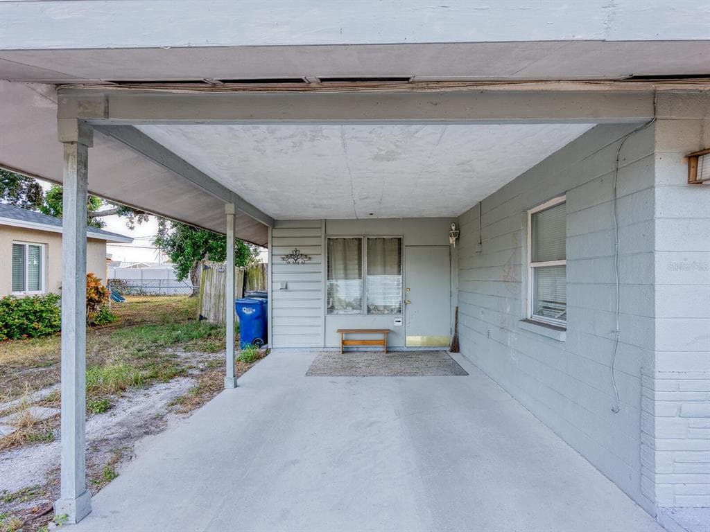 1907 HARVARD AVENUE - Interior/Exterior Photo 3 - BRADENTON, FL