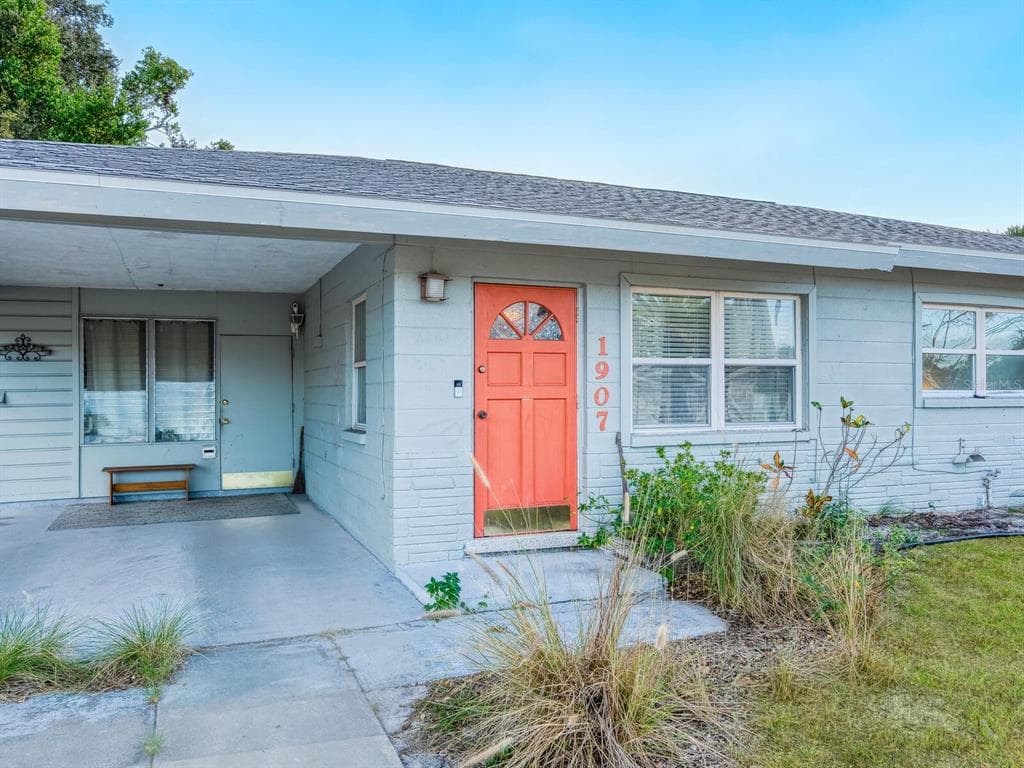 1907 HARVARD AVENUE - Interior/Exterior Photo 4 - BRADENTON, FL