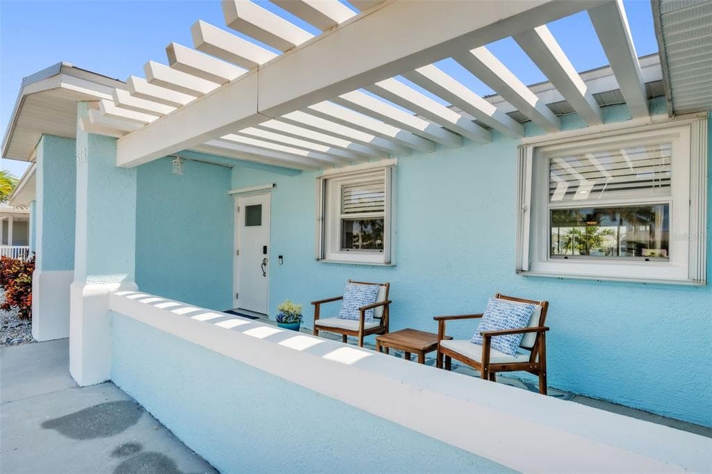 513 71ST STREET - Interior/Exterior Photo 4 - HOLMES BEACH, FL