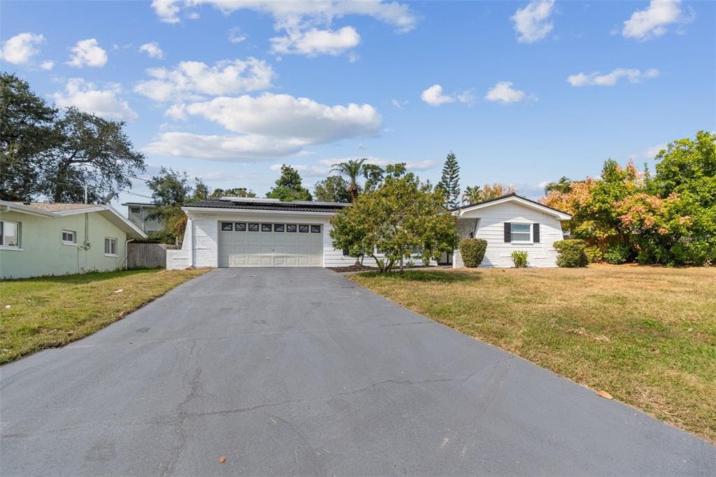 1598 BROOKSIDE BOULEVARD - Interior/Exterior Photo 2 - LARGO, FL
