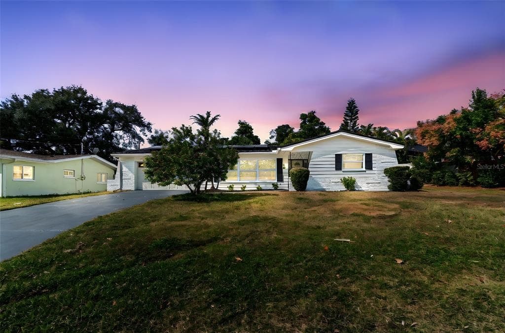 1598 BROOKSIDE BOULEVARD