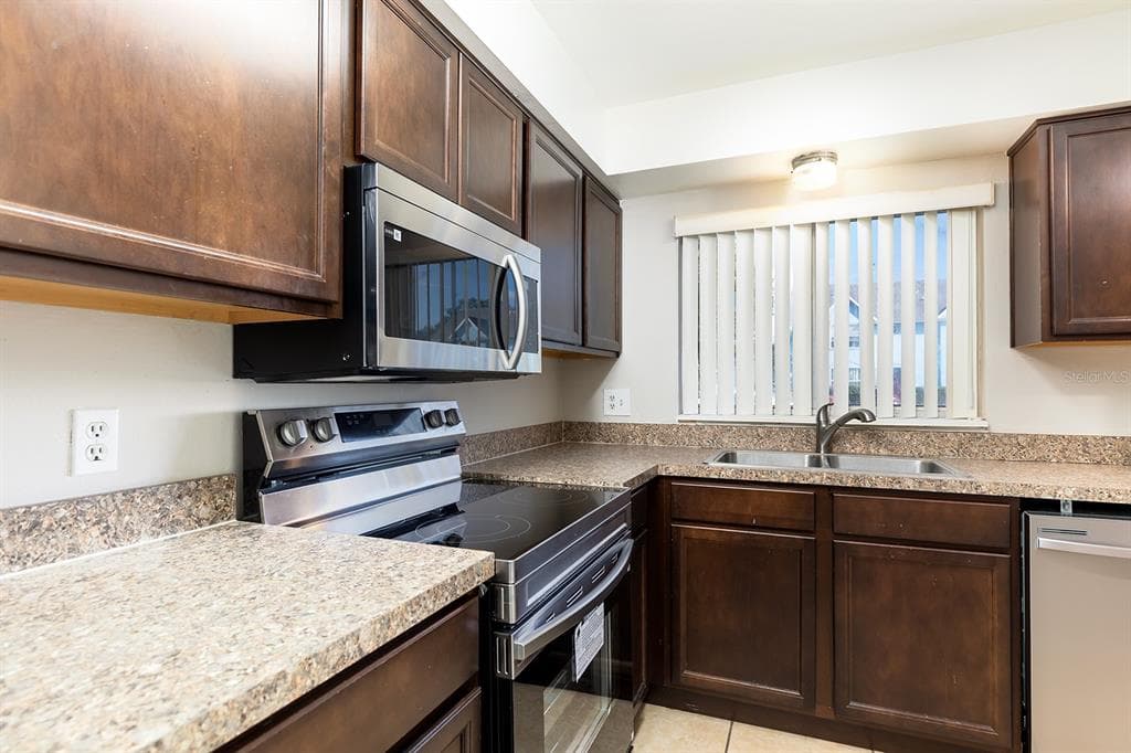 202 WATTS LANE - Interior/Exterior Photo 5 - KISSIMMEE, FL