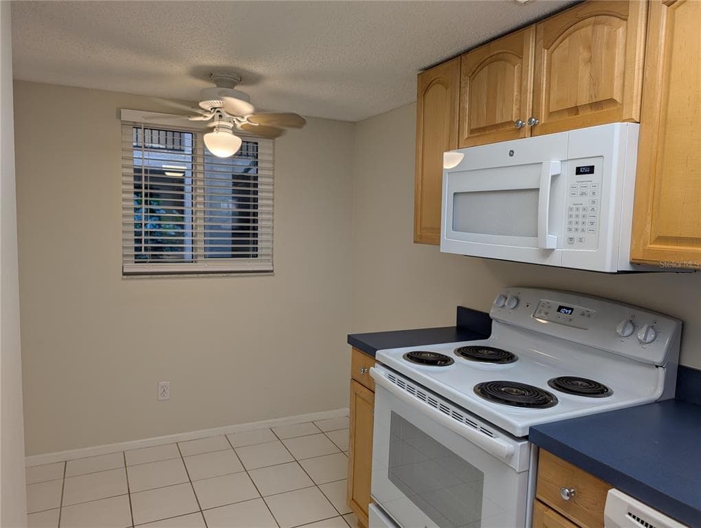 3700 S OSPREY AVENUE UNIT 115 - Interior/Exterior Photo 4 - SARASOTA, FL