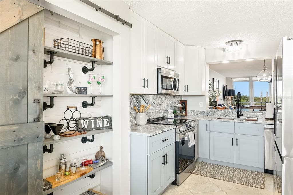 4410 FAIRWAYS BOULEVARD UNIT 406 - Interior/Exterior Photo 4 - BRADENTON, FL